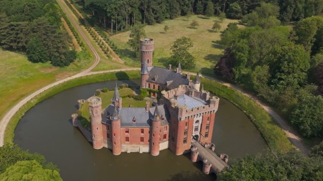 Honosné evropské hrady a zámky II: Belgie