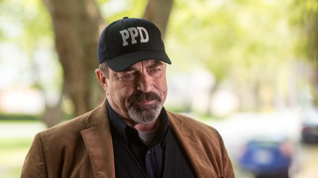 Jesse Stone: Ztracen v Paradise, Jesse Stone: Lost In Paradise